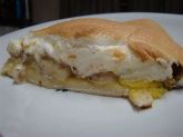 Banana caramelada com merengue